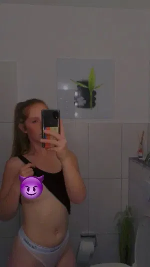 Doliva4521, 22 years old from United States