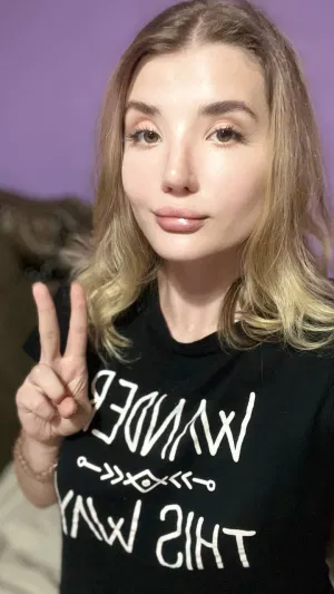 Lisa837, 20 years old from United Kingdom