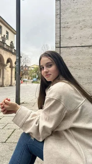 Juliana33, 23 years old from United Kingdom
