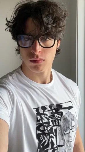 Pipou26, 22 years old from United States