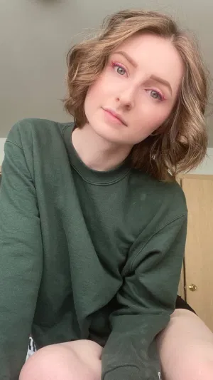 Medina3556, 19 years old from United Kingdom