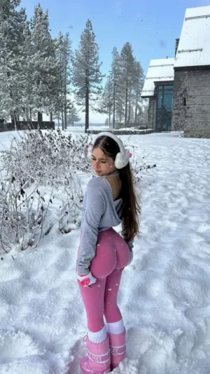 Roselinda374739900, 22 years old from United States