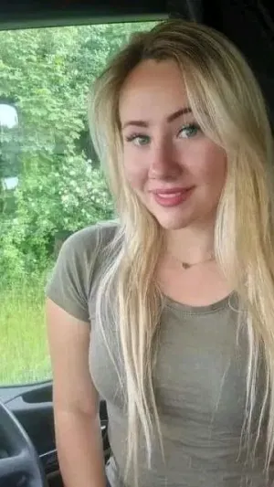 Jennifer5478, 23 years old from United States