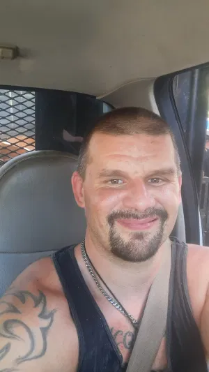 brian1983, 41 years old from United States