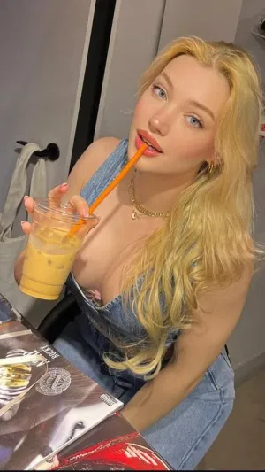 Myla852, 23 years old from United States