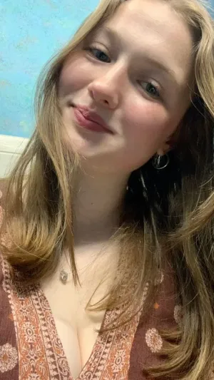 Tessa50, 23 years old from United States