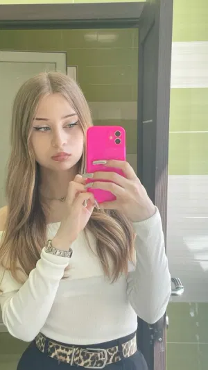 Jordyn017, 25 years old from United States