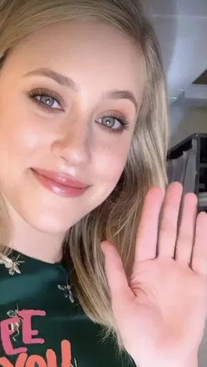 Aisha854, 24 years old from United States