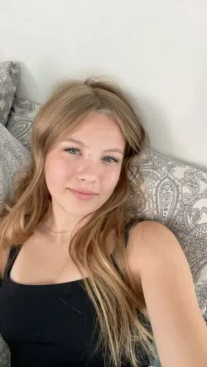 Thea007, 25 years old from United States