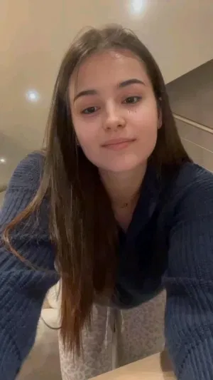 Veronica8845, 23 years old from United States