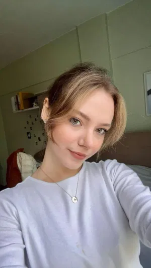 Yara3485, 22 years old from United Kingdom