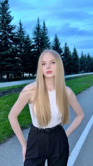 Aliana388, 21 years old from United States