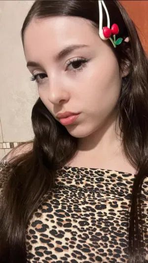 Daisy9754, 22 years old from Germany
