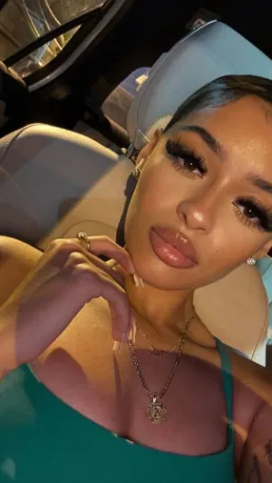 Sarah889's Profile Photo