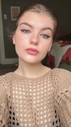 Rebecca001, 23 years old from United States