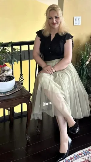 Janet57, 22 years old from United Kingdom