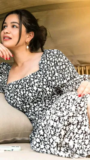 Alice454, 24 years old from Canada