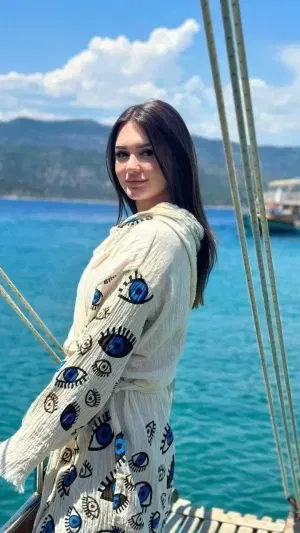 Kelsey22, 22 years old from United States