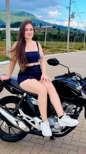 Katie001, 23 years old from United Kingdom