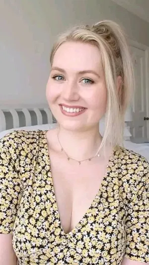 Risita125, 25 years old from United Kingdom