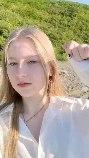 Dani85, 23 years old from United States