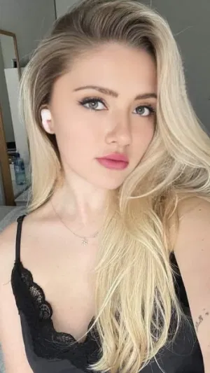 Julianna014, 23 years old from United States