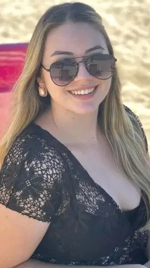 Eihina218, 23 years old from United States