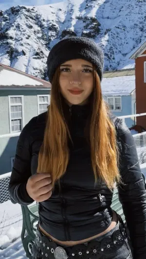 Selena025, 23 years old from United States