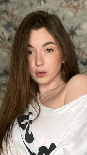 cumgirl_22, 22 years old from United States