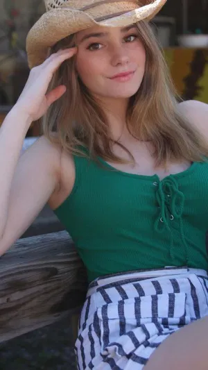 Raelynn22's Profile Photo