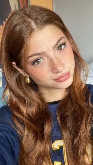 Hadley23, 23 years old from United Kingdom