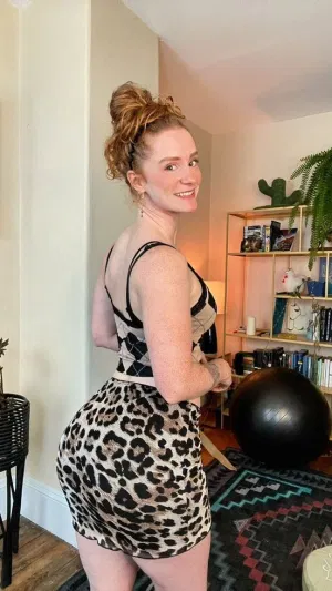 Amara20, 20 years old from Sweden