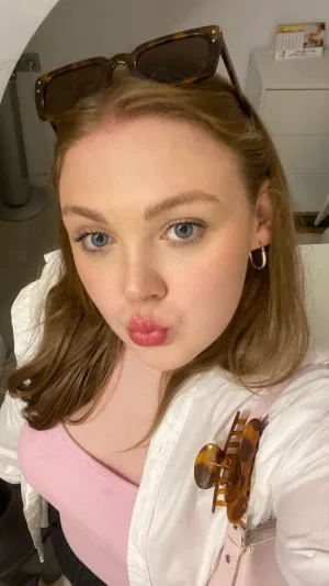 Cecilia23's Profile Photo