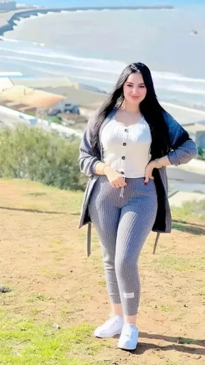 Tina579, 22 years old from Canada