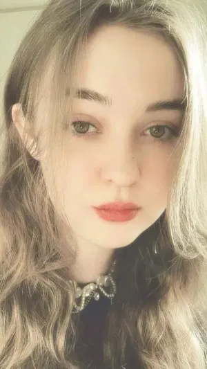 Carrie573, 22 years old from Spain