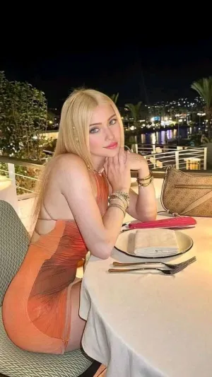 Christin675, 25 years old from United Kingdom