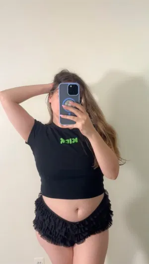 Dnfhv, 21 years old from United States