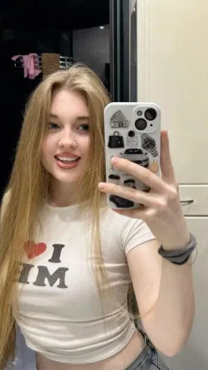 Robin19's Profile Photo