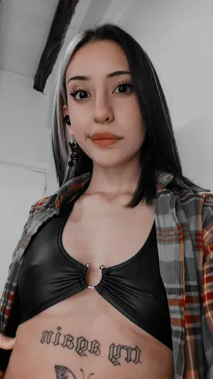 Alica65vb, 20 years old from United States