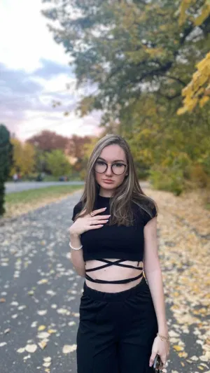 Alavaia828, 19 years old from United Kingdom