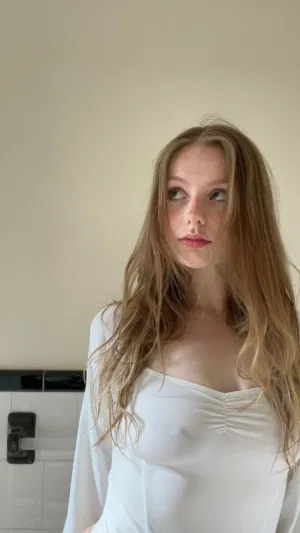 Lisaa603, 22 years old from United States