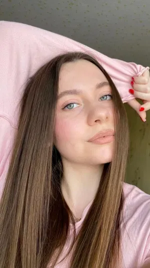 Kinsley18, 18 years old from United States