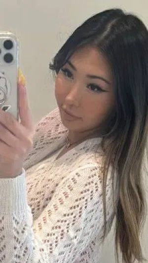 Alllinnna8888, 19 years old from United States