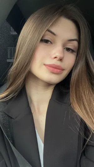 Alessia21, 21 years old from United States