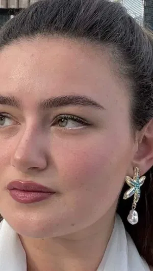 Bobbi222, 23 years old from Greece