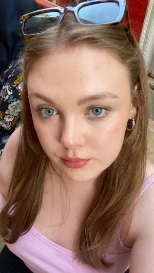 Sarah18, 18 years old from United States