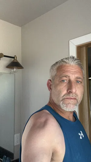 Hawk76, 49 years old from United States