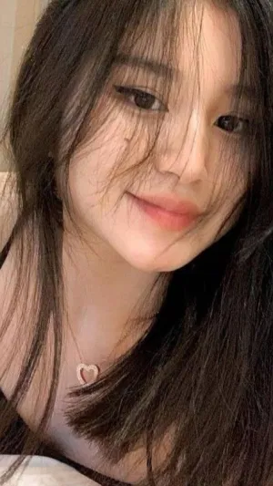 Arabella233, 23 years old from France