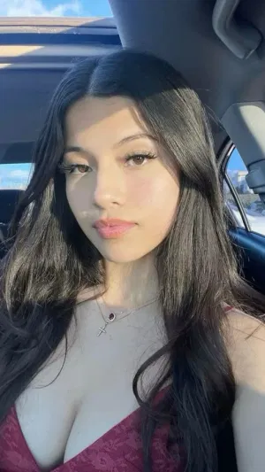 Molly1919, 19 years old from United Kingdom