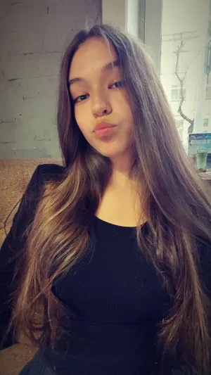 Delaney19, 19 years old from Mexico